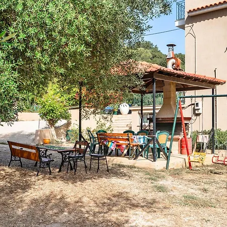 Apartmán Daratos 2 *